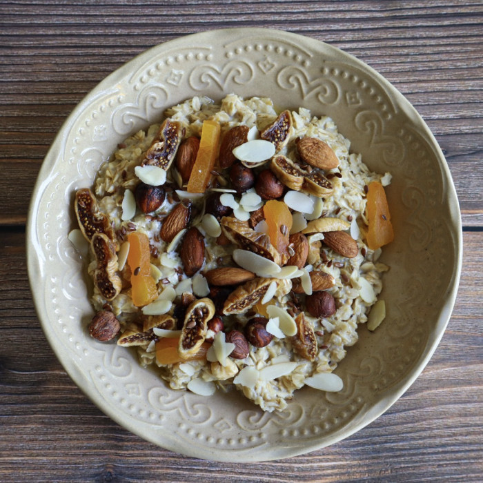 Porridge with nuts, dried fruits