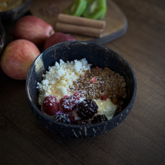 Granola yogurt bowl